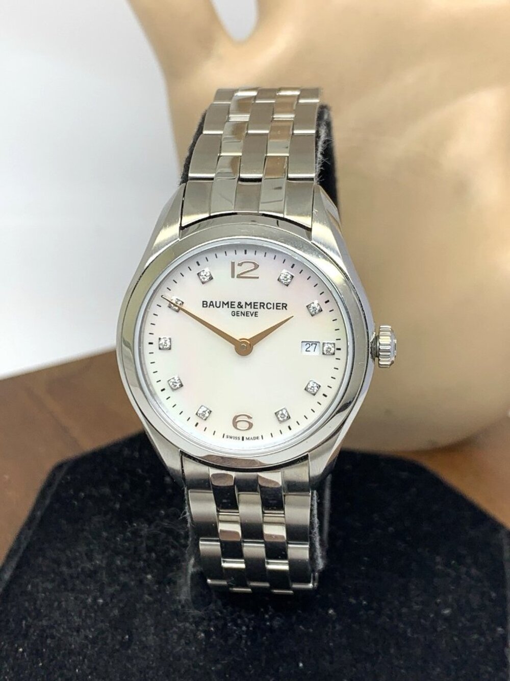 Baume & Mercier Women's Watch 10176 Diamond Swiss Quartz Mother of Pearl Dial